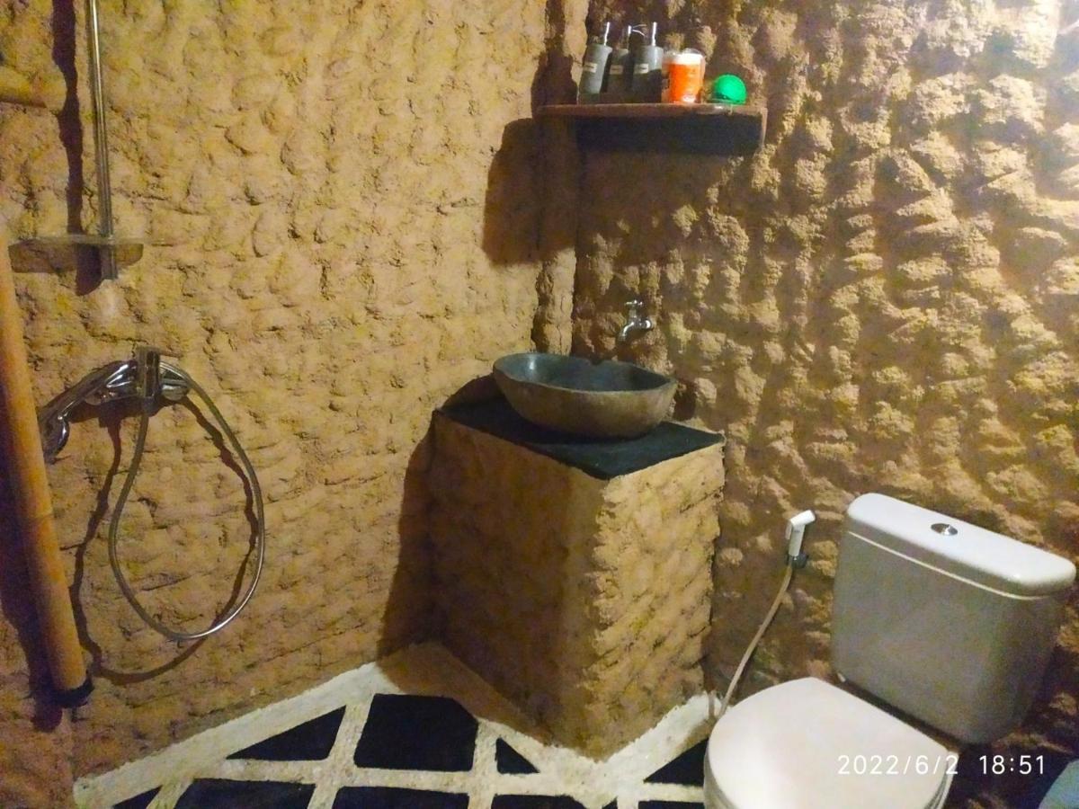 Kampung Meno Bungalows Ilhas Gili Exterior foto