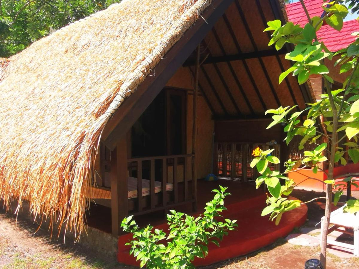 Kampung Meno Bungalows Ilhas Gili Exterior foto