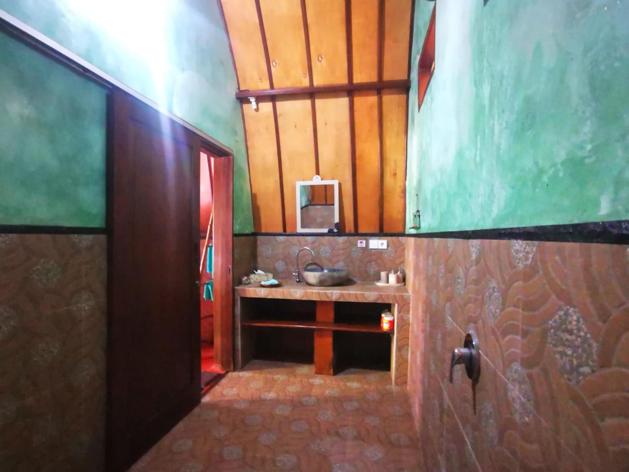Kampung Meno Bungalows Ilhas Gili Quarto foto