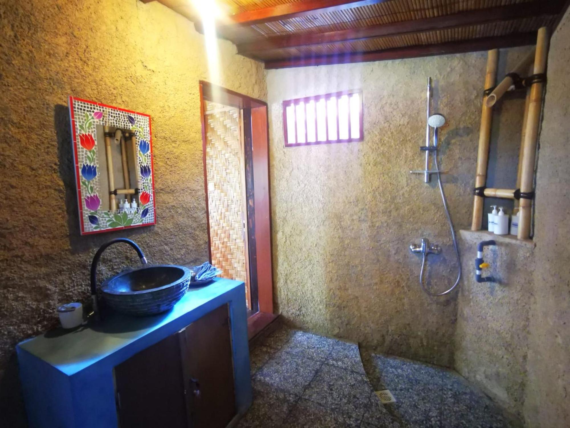 Kampung Meno Bungalows Ilhas Gili Quarto foto