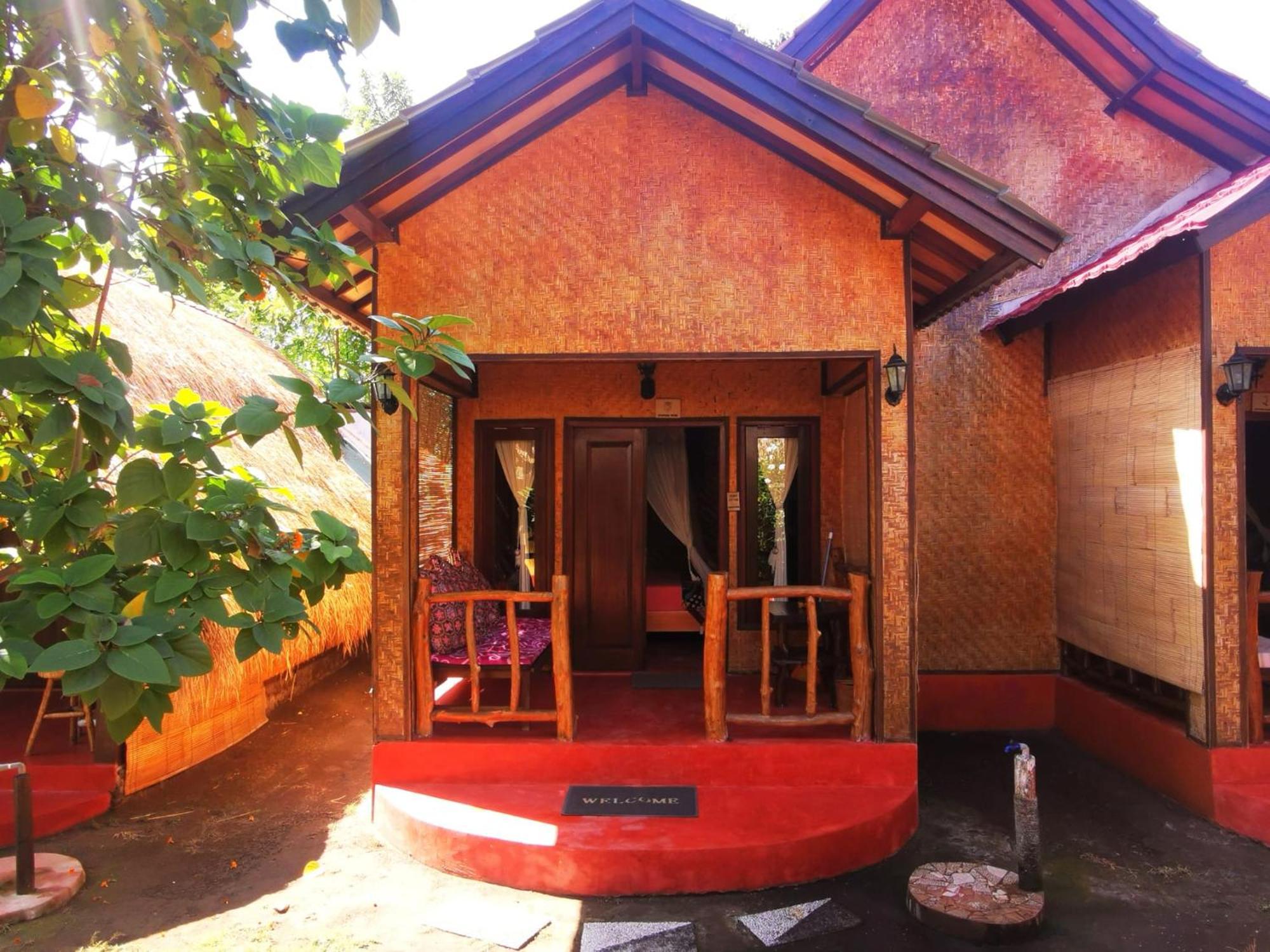 Kampung Meno Bungalows Ilhas Gili Exterior foto
