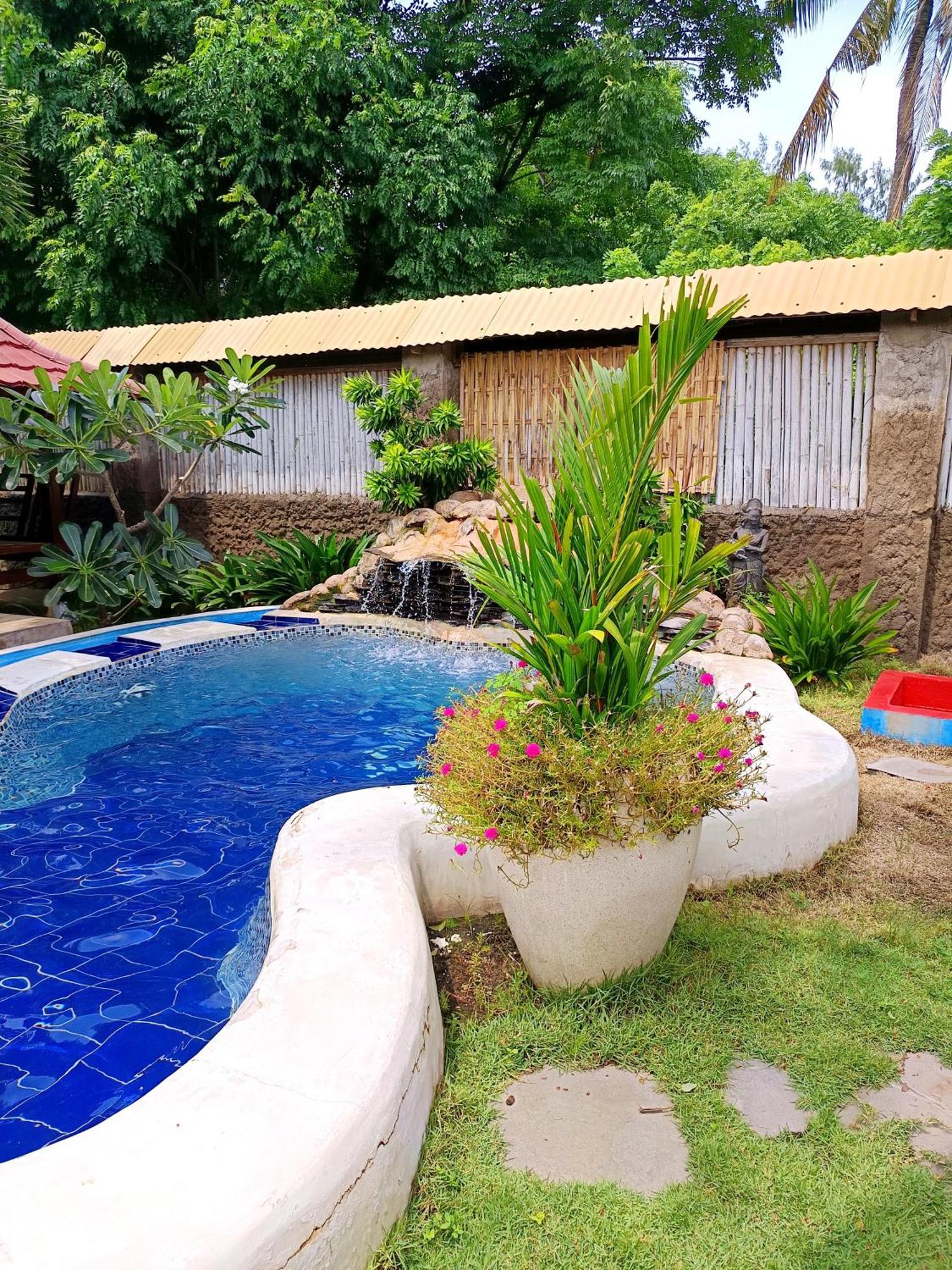 Kampung Meno Bungalows Ilhas Gili Exterior foto